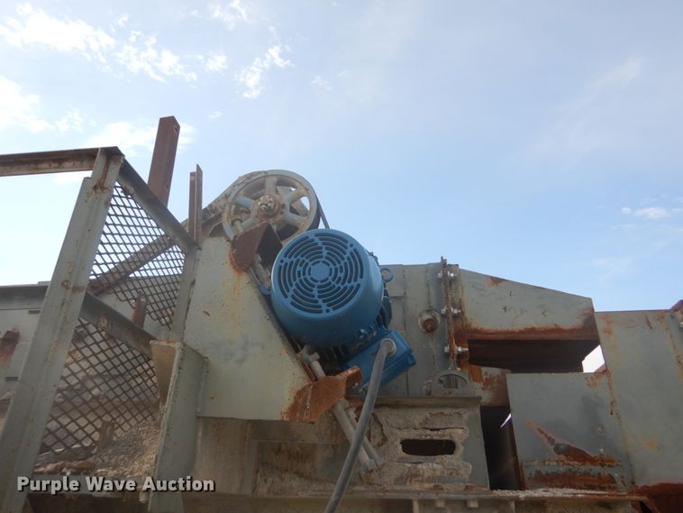 image for item GB9916 Vibratory screen