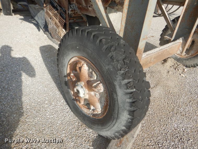 image for item GB9916 Vibratory screen