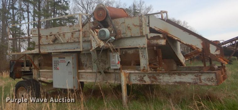 image for item GB9918 Cedarapids vibratory screen