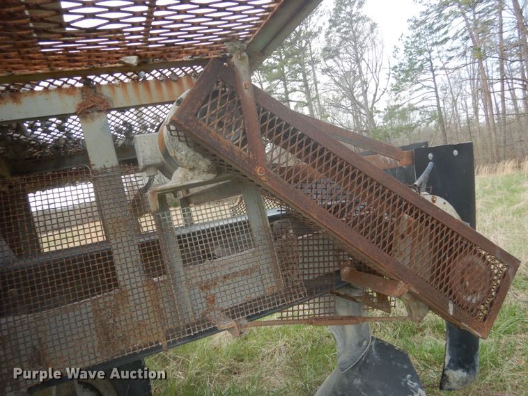 image for item GB9918 Cedarapids vibratory screen