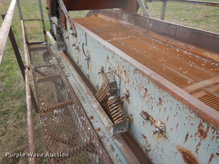 image for item GB9918 Cedarapids vibratory screen