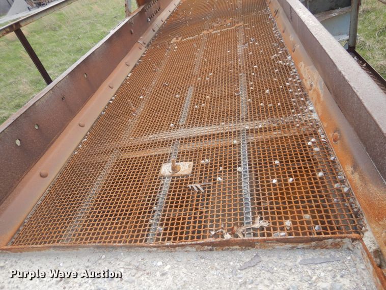 image for item GB9918 Cedarapids vibratory screen