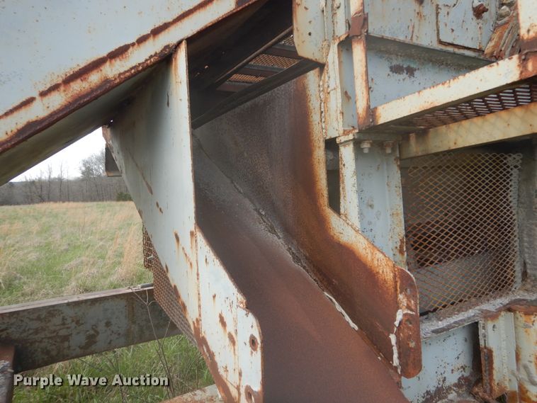 image for item GB9918 Cedarapids vibratory screen