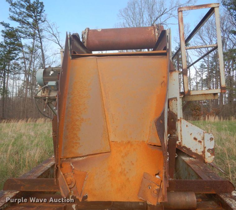 image for item GB9918 Cedarapids vibratory screen