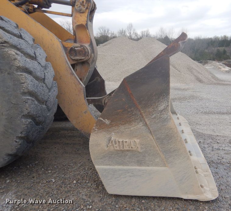 image for item GB9936 1996 Komatsu WA500  wheel loader