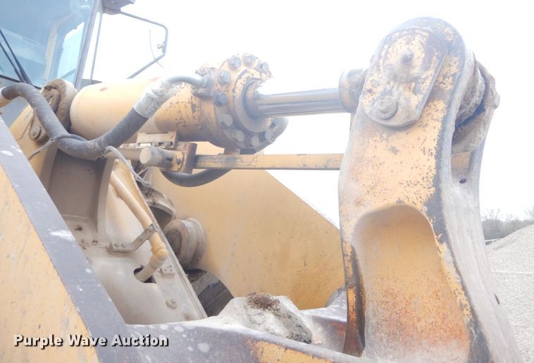 image for item GB9936 1996 Komatsu WA500  wheel loader
