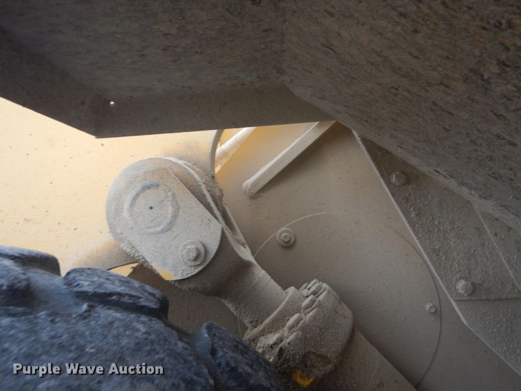 image for item GB9936 1996 Komatsu WA500  wheel loader