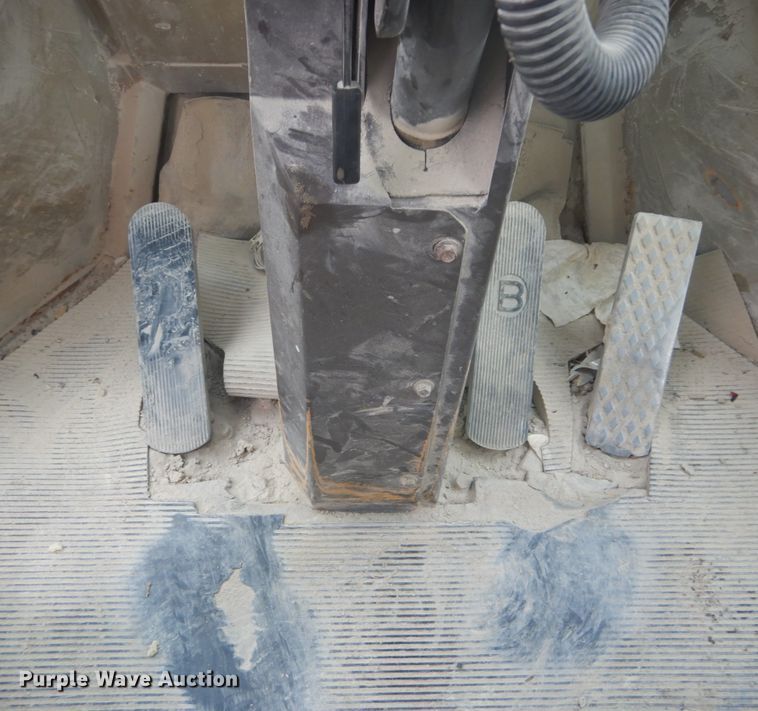 image for item GB9936 1996 Komatsu WA500  wheel loader