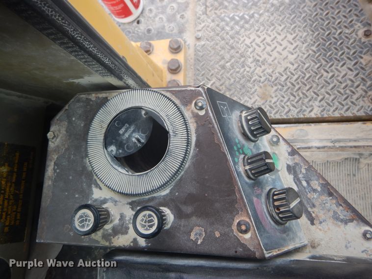 image for item GB9936 1996 Komatsu WA500  wheel loader