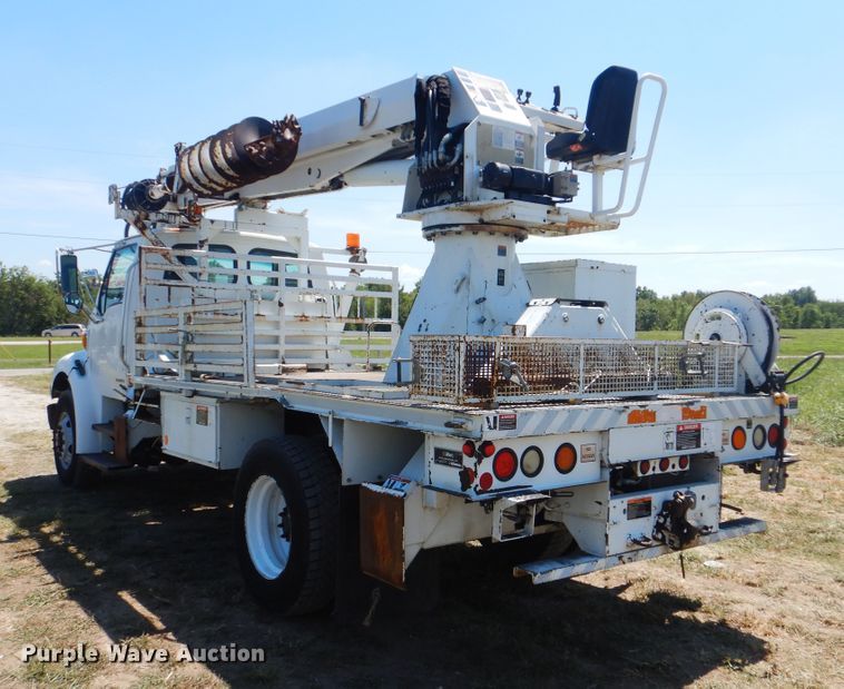 image for item GM9142 2007 Sterling Acterra  digger derrick truck