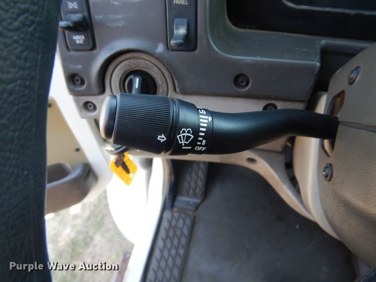 image for item GM9142 2007 Sterling Acterra  digger derrick truck