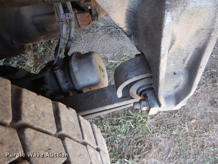 image for item GM9142 2007 Sterling Acterra  digger derrick truck