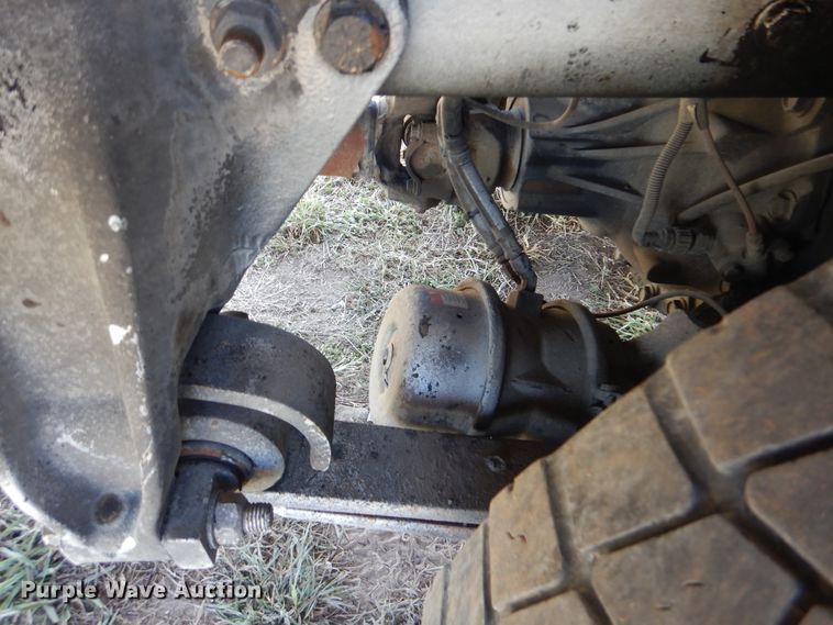 image for item GM9142 2007 Sterling Acterra  digger derrick truck