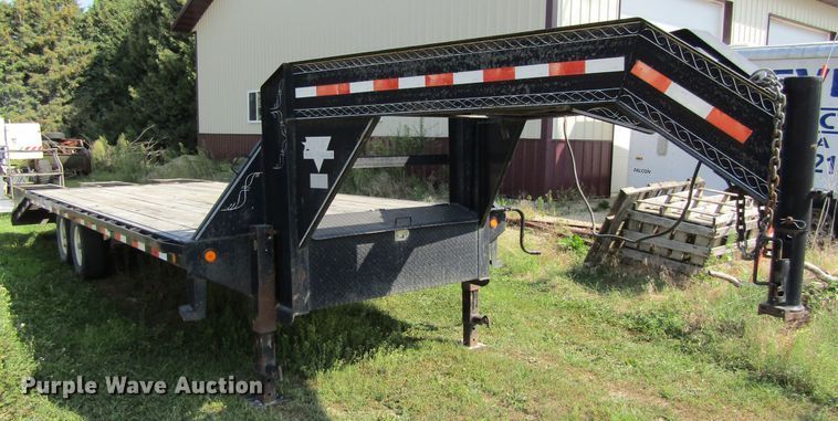 image for item GQ9096 2007 PJ Trailer equipment trailer