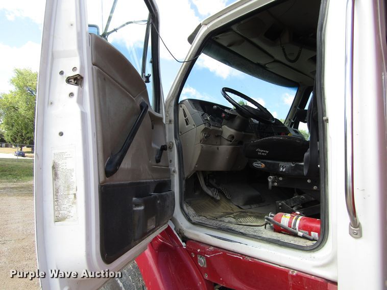 image for item GQ9112 2006 Sterling LT8500  dump truck