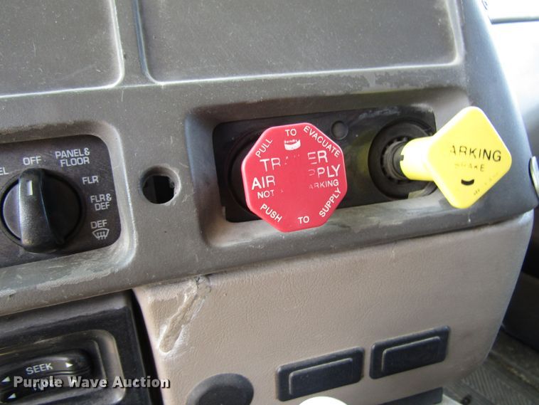 image for item GQ9112 2006 Sterling LT8500  dump truck