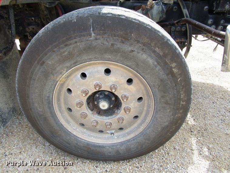 image for item GQ9112 2006 Sterling LT8500  dump truck