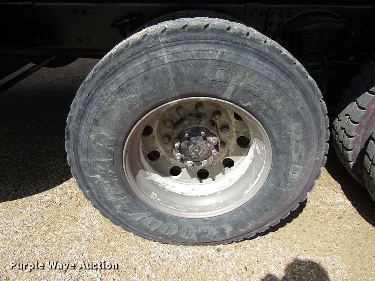 image for item GQ9112 2006 Sterling LT8500  dump truck