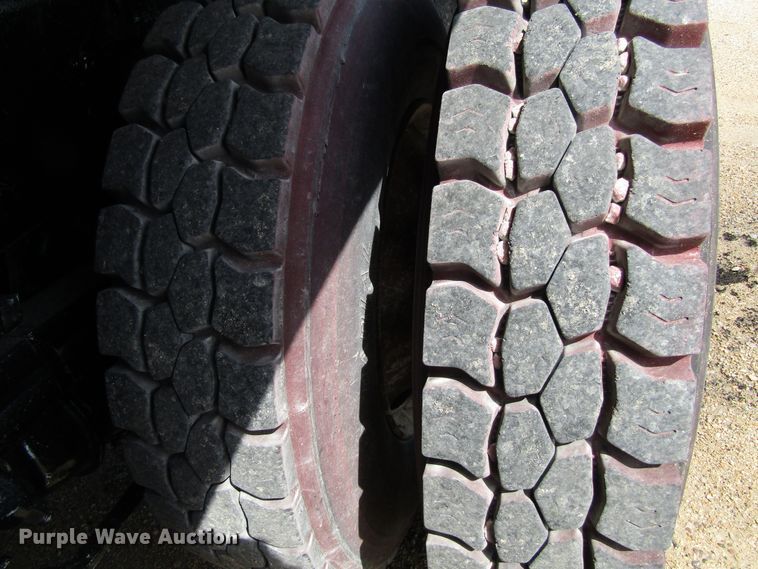 image for item GQ9112 2006 Sterling LT8500  dump truck