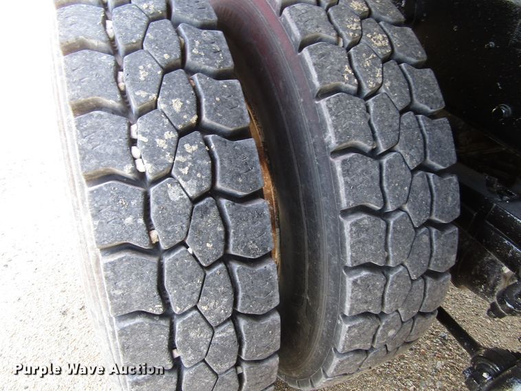 image for item GQ9112 2006 Sterling LT8500  dump truck