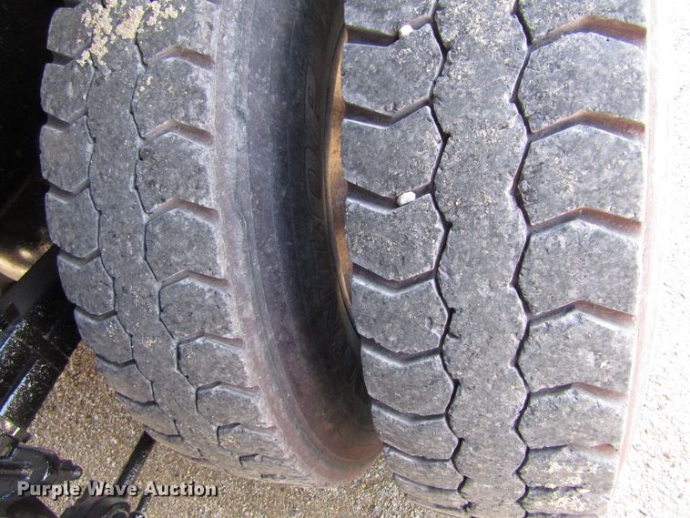 image for item GQ9112 2006 Sterling LT8500  dump truck