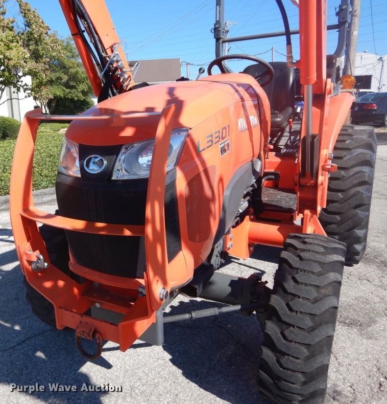 image for item GR9727 2015 Kubota L3301 MFWD tractor
