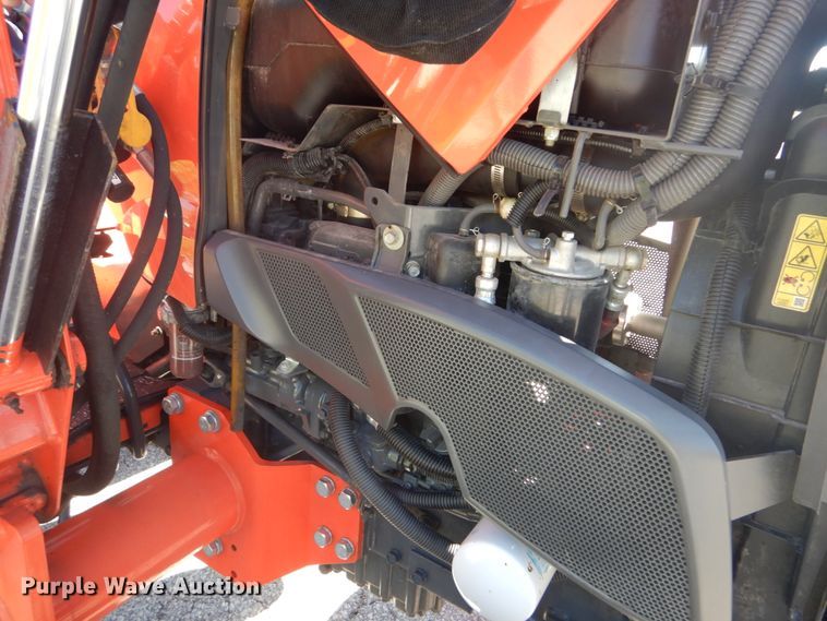 image for item GR9727 2015 Kubota L3301 MFWD tractor