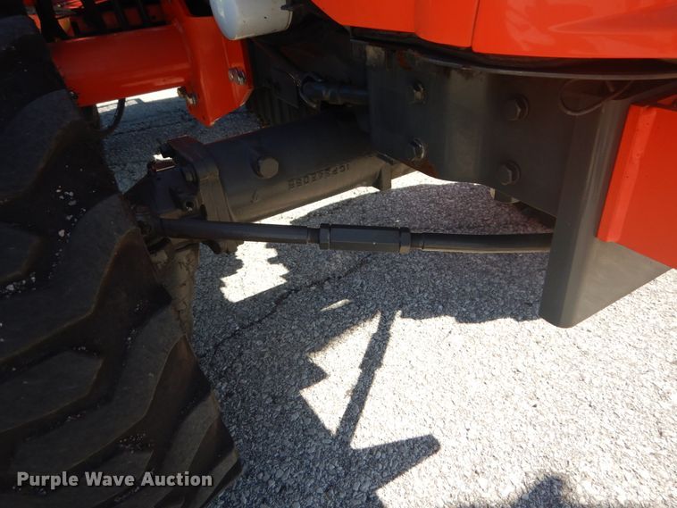 image for item GR9727 2015 Kubota L3301 MFWD tractor