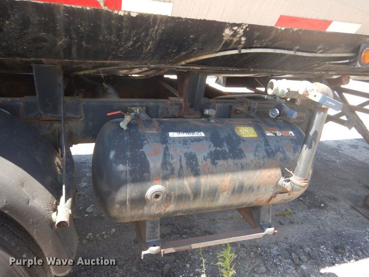 image for item GR9728 1971 Etnyre BT-RA oil tank trailer