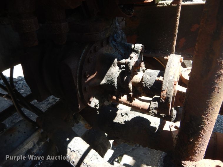 image for item GR9728 1971 Etnyre BT-RA oil tank trailer