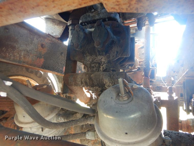 image for item GR9728 1971 Etnyre BT-RA oil tank trailer