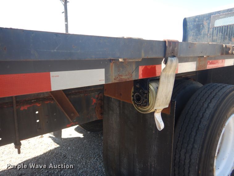 image for item GR9730 1985 International S1954  flatbed truck