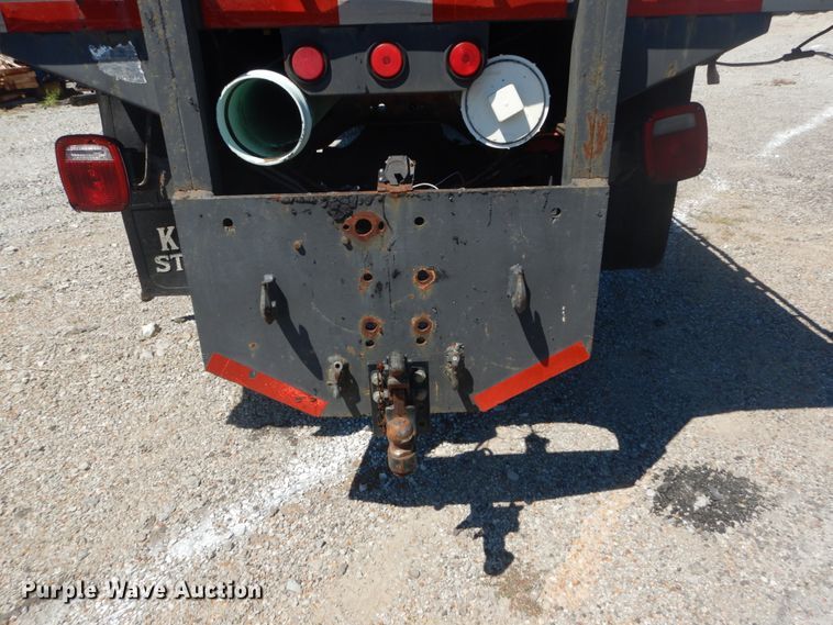 image for item GR9730 1985 International S1954  flatbed truck