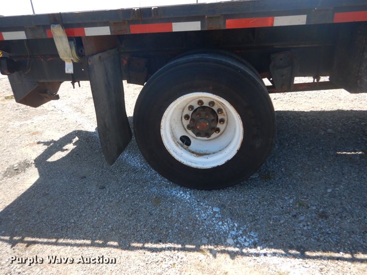 image for item GR9730 1985 International S1954  flatbed truck