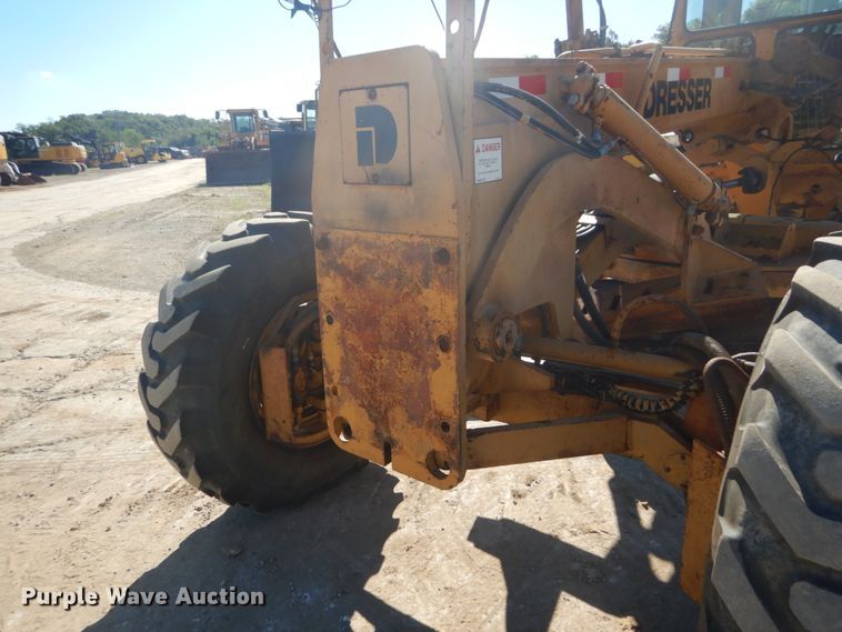 image for item GR9736 1988 Dresser A606  motor grader