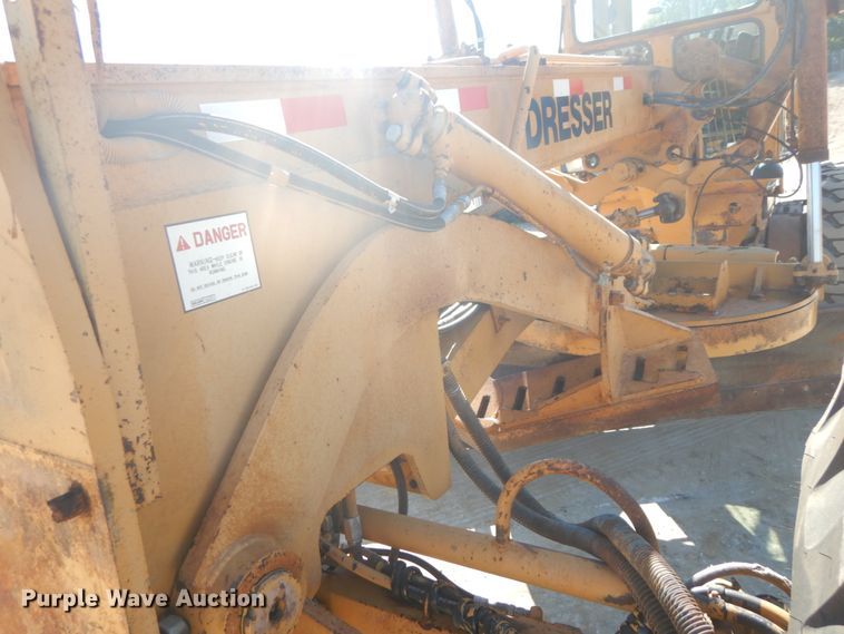 image for item GR9736 1988 Dresser A606  motor grader