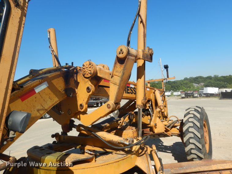 image for item GR9736 1988 Dresser A606  motor grader