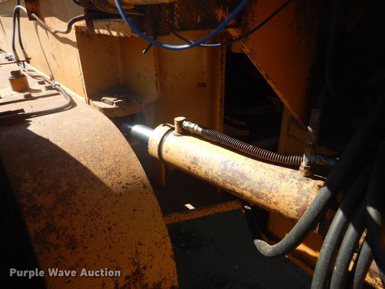 image for item GR9736 1988 Dresser A606  motor grader