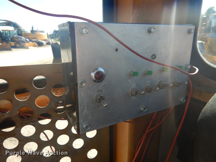 image for item GR9736 1988 Dresser A606  motor grader