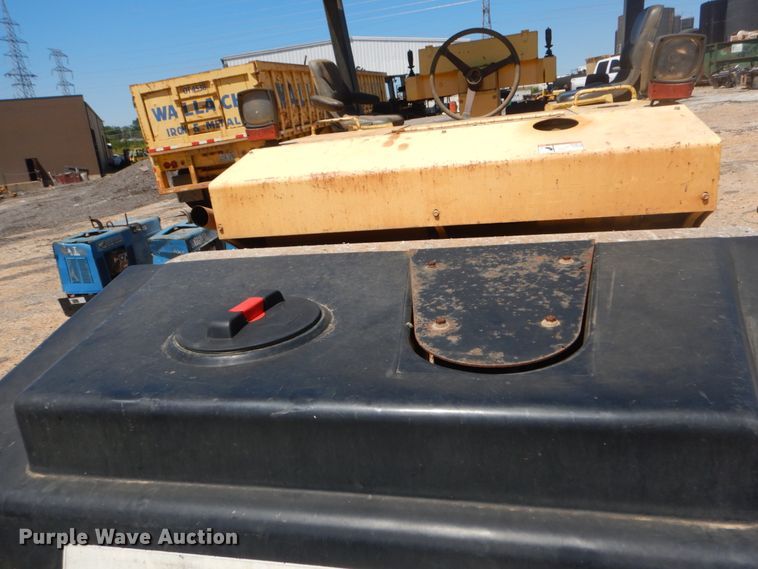 image for item GR9737 2001 Hypac C766C  double drum roller