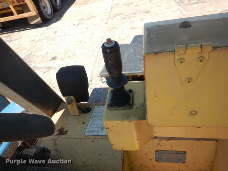 image for item GR9737 2001 Hypac C766C  double drum roller