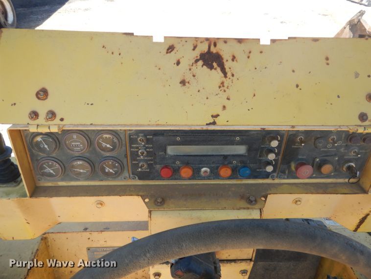 image for item GR9737 2001 Hypac C766C  double drum roller