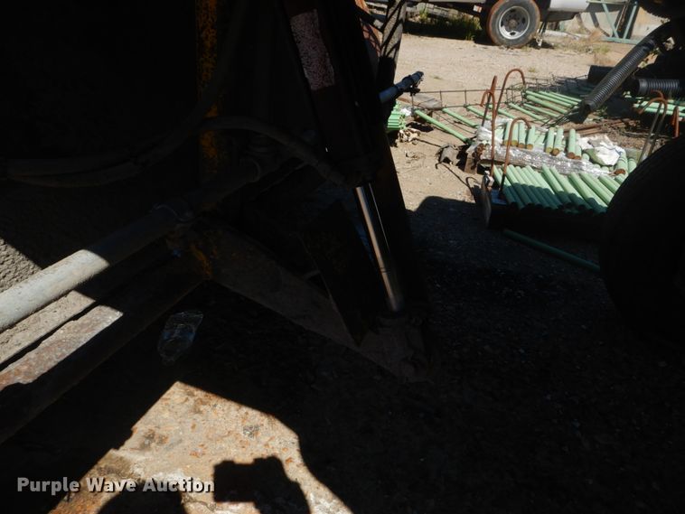 image for item GR9739 2007 Superior Broom DT80J  broom