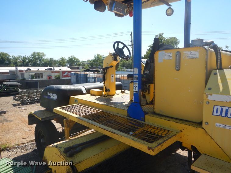 image for item GR9739 2007 Superior Broom DT80J  broom