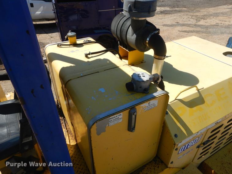 image for item GR9739 2007 Superior Broom DT80J  broom