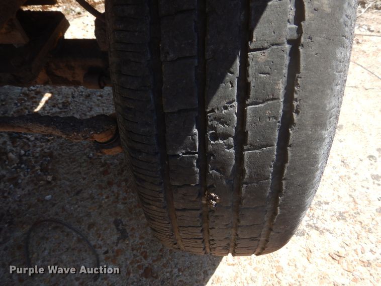 image for item GR9739 2007 Superior Broom DT80J  broom