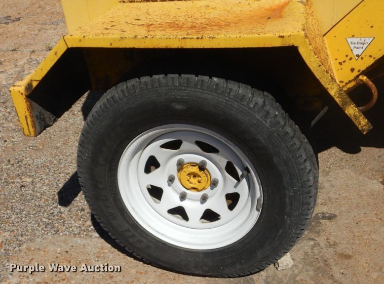 image for item GR9739 2007 Superior Broom DT80J  broom