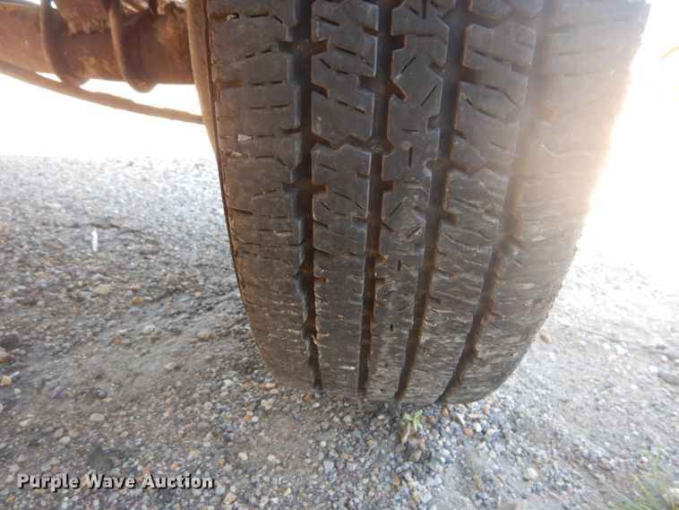 image for item GR9739 2007 Superior Broom DT80J  broom