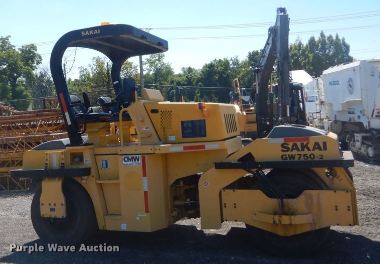 image for item GR9741 2012 Sakai GW750-2  vibratory pneumatic roller
