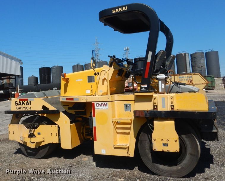 image for item GR9741 2012 Sakai GW750-2  vibratory pneumatic roller